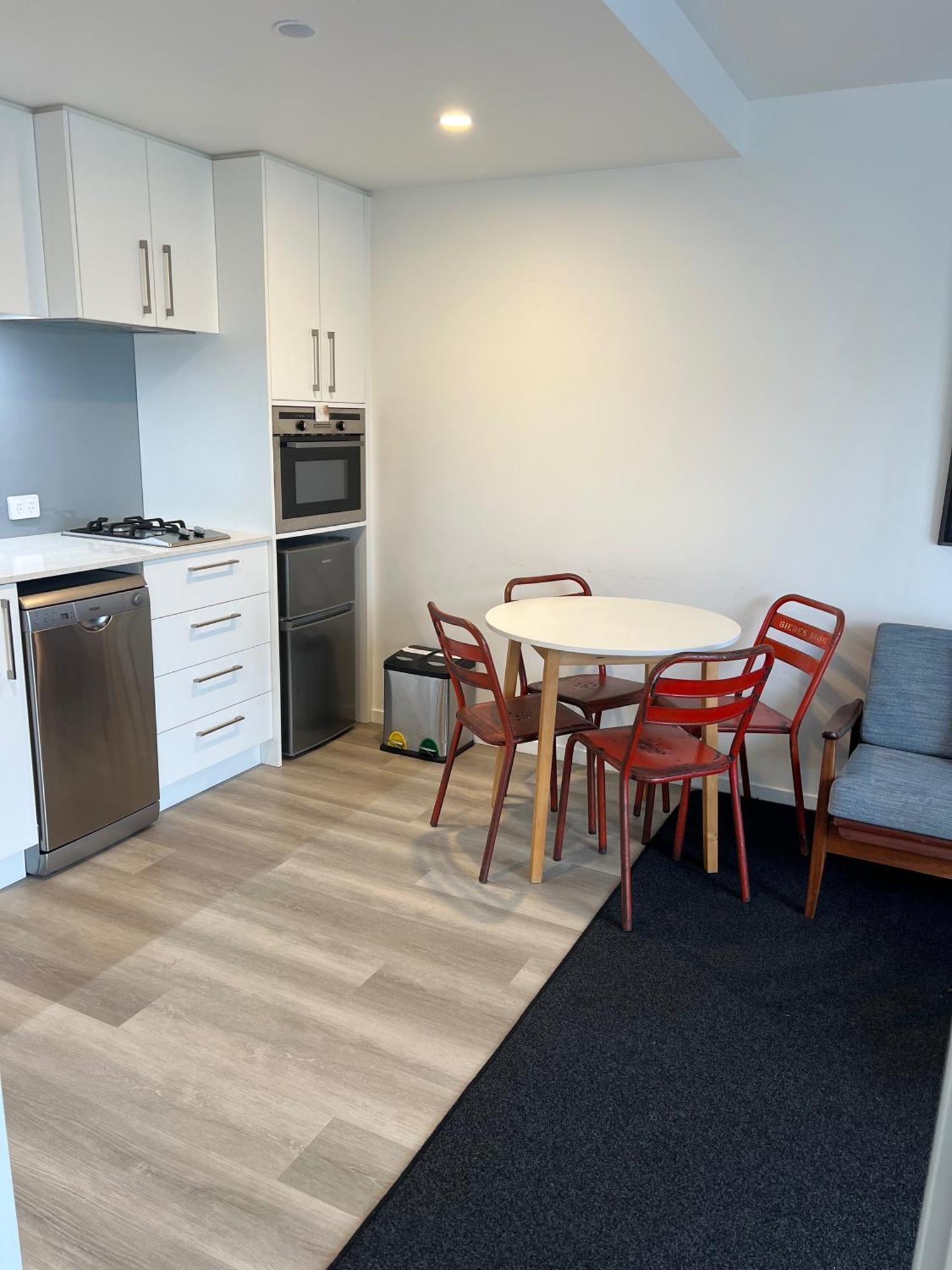Russell Apartment - Unit 1 Kültér fotó