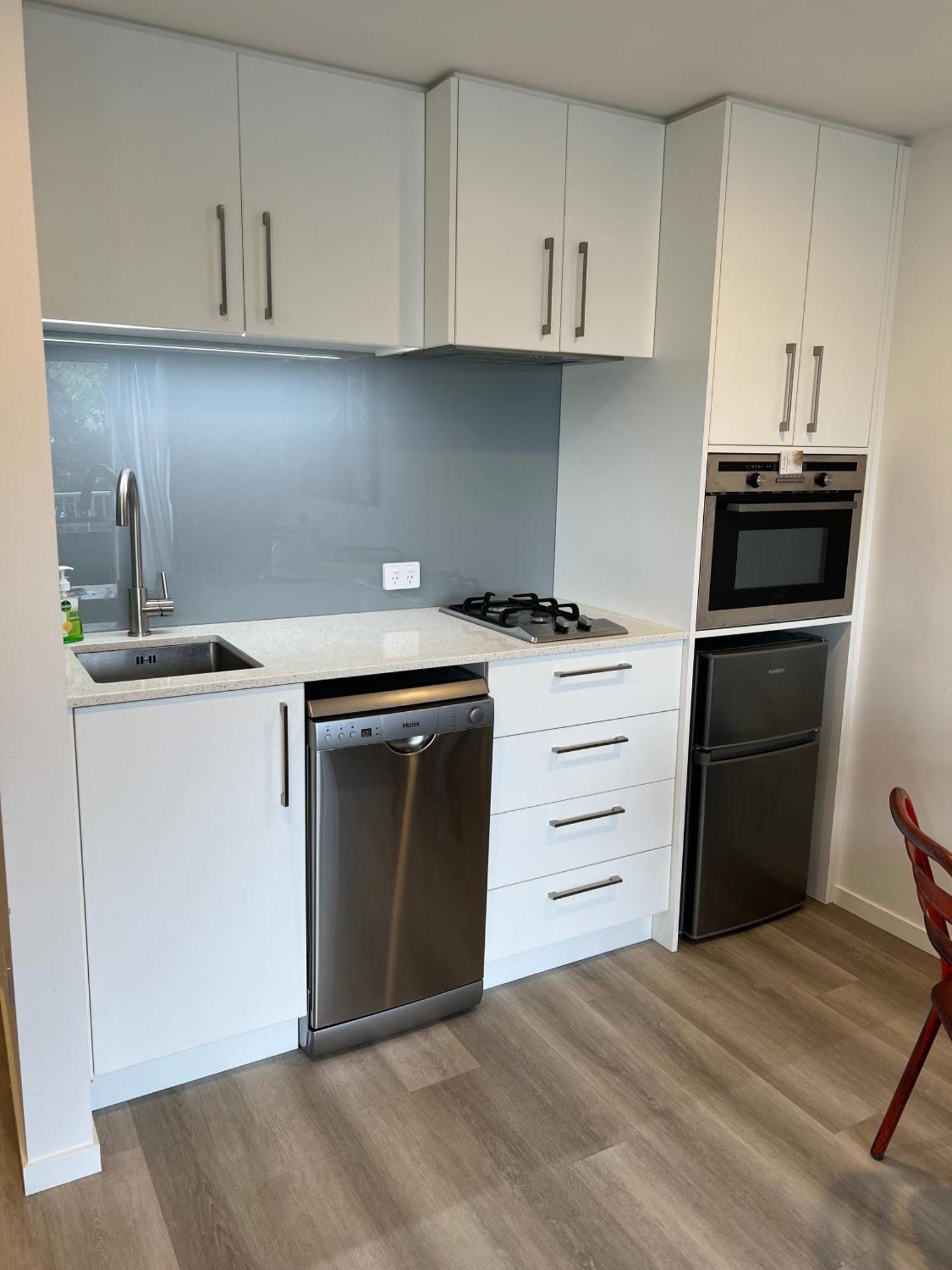 Russell Apartment - Unit 1 Kültér fotó