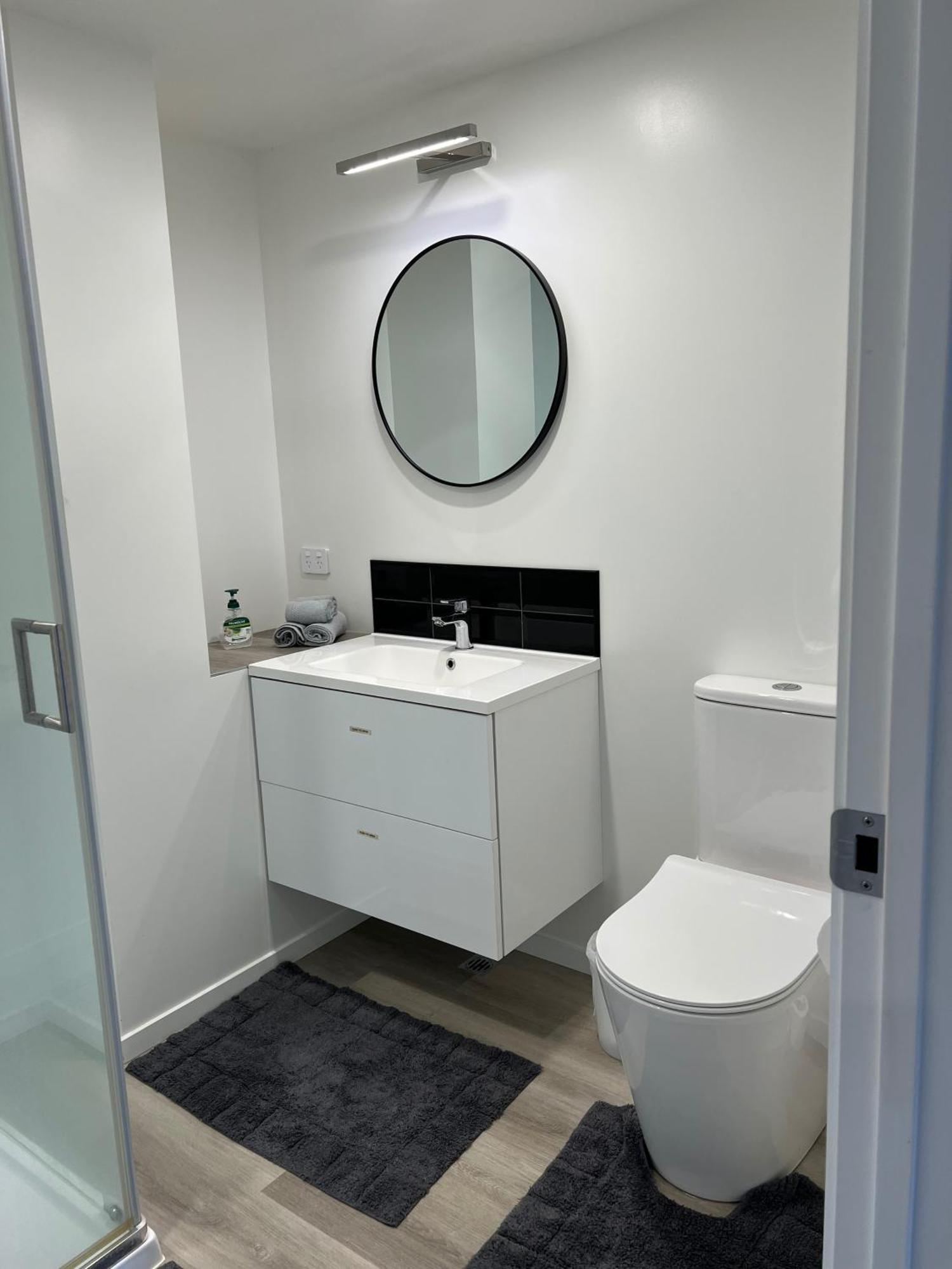 Russell Apartment - Unit 1 Kültér fotó
